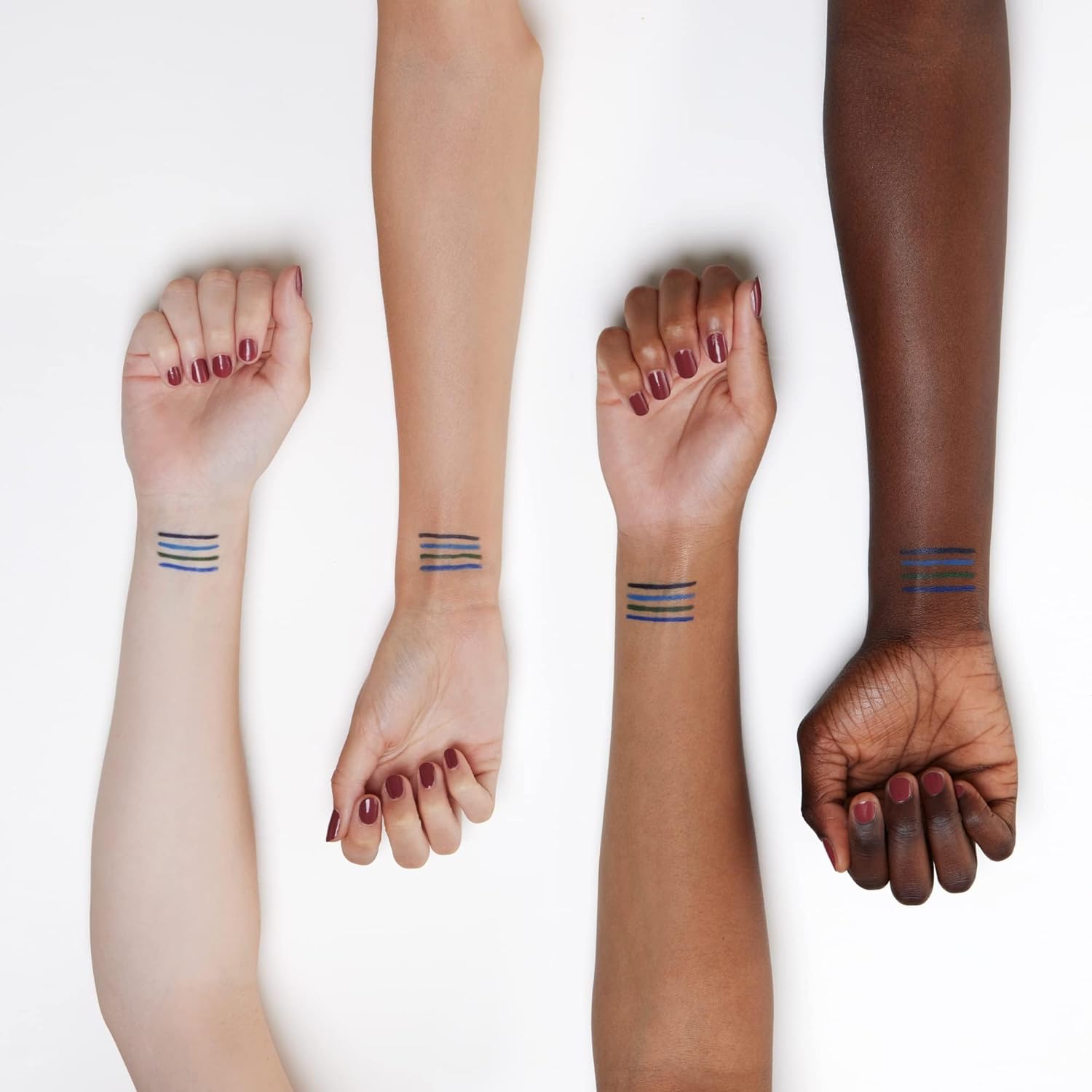 Essence Kajal Pencil 01 Black | Smooth Glide Eye Pencil | Long Lasting Waterproof Kajal | Easy to Apply & Blend | Smudge Resistant Matte Finish | Everyday Eye Makeup Essential | 1g