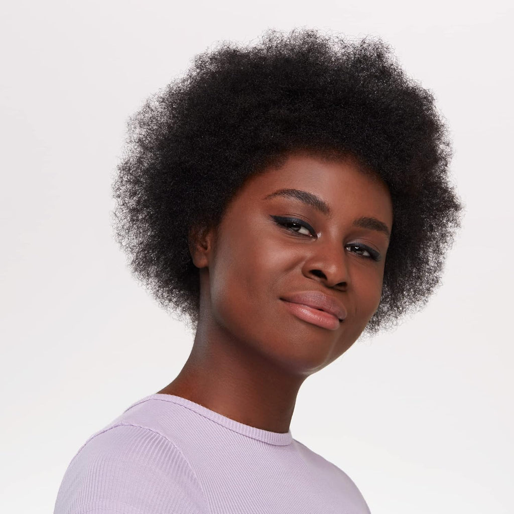 Essence Kajal Pencil 01 Black | Smooth Glide Eye Pencil | Long Lasting Waterproof Kajal | Easy to Apply & Blend | Smudge Resistant Matte Finish | Everyday Eye Makeup Essential | 1g